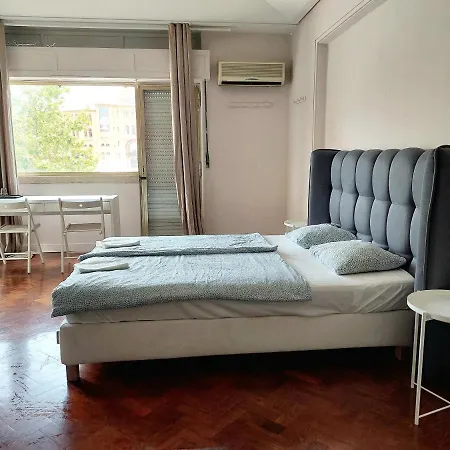 Lisbon's At Campo Pequeno Guest house *